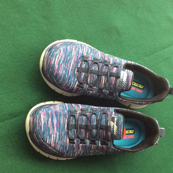 new skechers slip on sneakers